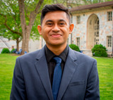 Herman Manoe Headshot