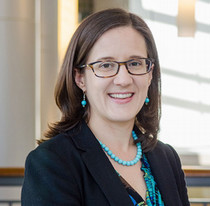 Deanna Womack Headshot