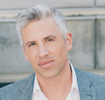 Jacob Wright Headshot